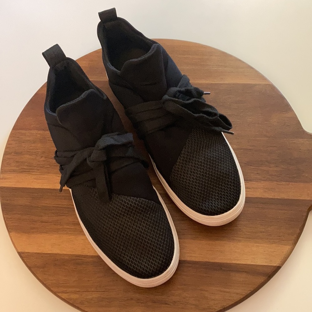 Steve Madden Lancer Sneaker